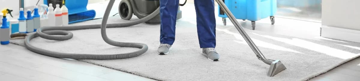 Commercial carpet cleaning service